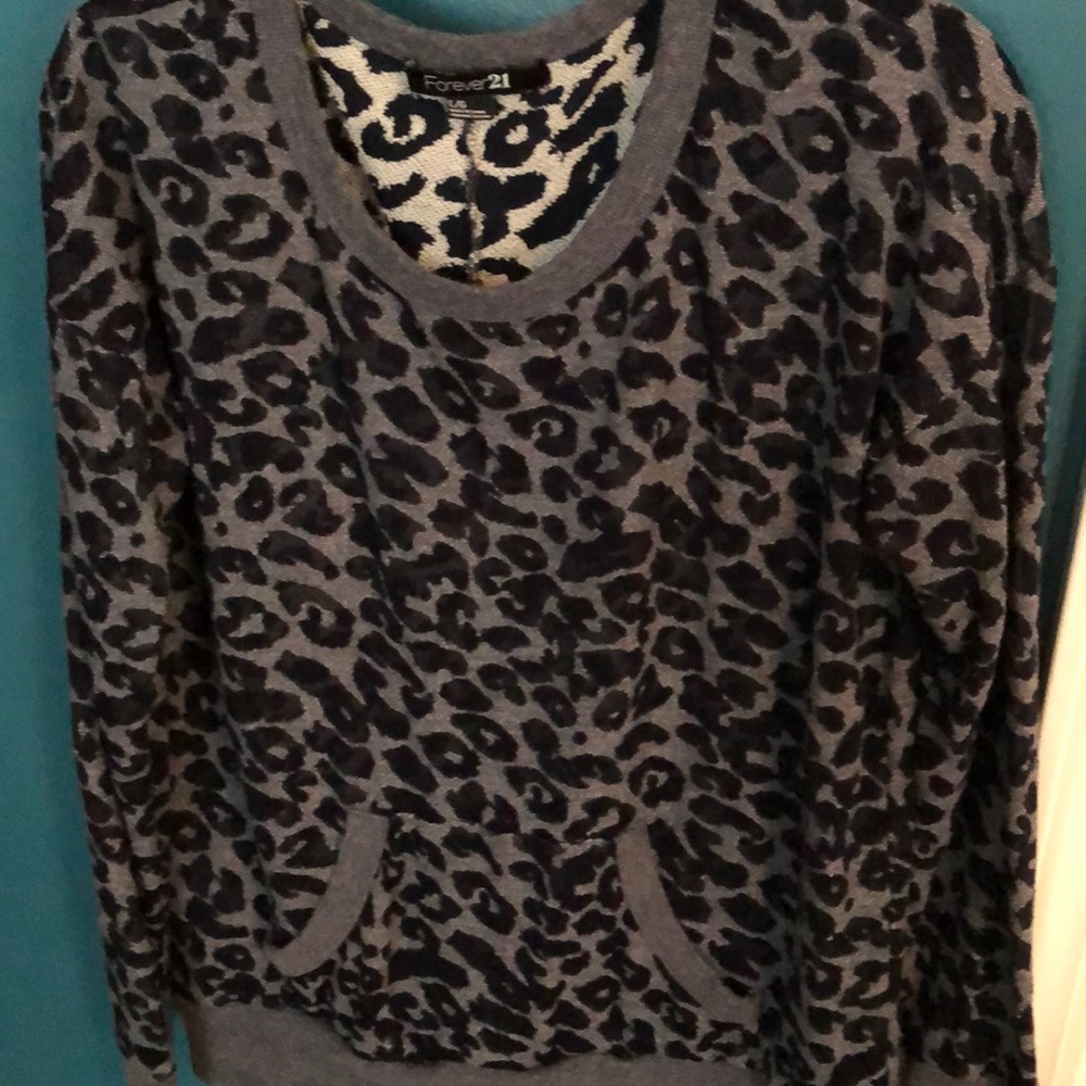 Forever 21 black leopard burnout sweatshirt